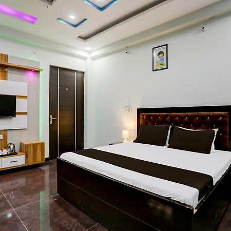 Hotel O Grand Epic Inn Noida Exteriér fotografie